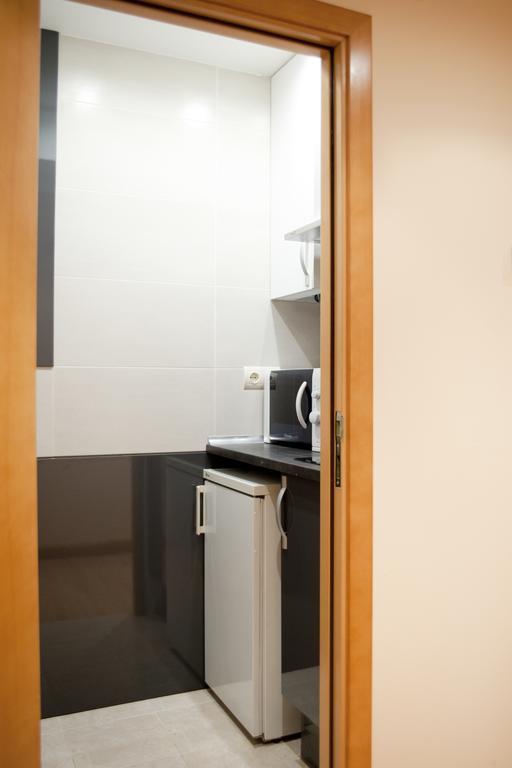 Apartamentos Sabinas Zaragoza Centro Bilik gambar