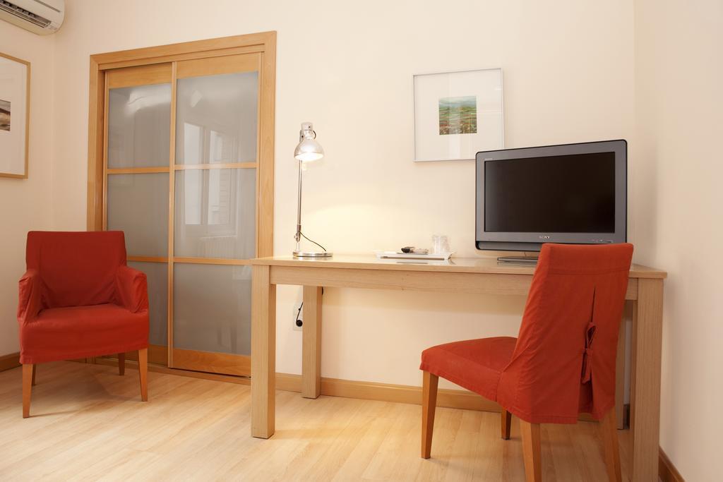 Apartamentos Sabinas Zaragoza Centro Bilik gambar